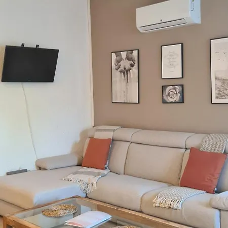 Cozy Avec Clim, Balcon Et Parking Gratuit