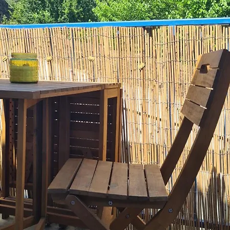 Cozy Avec Clim, Balcon Et Parking Gratuit